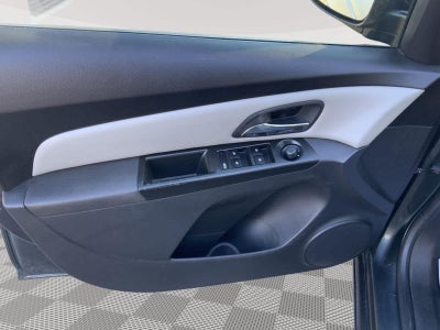 2013 Chevrolet Cruze LS