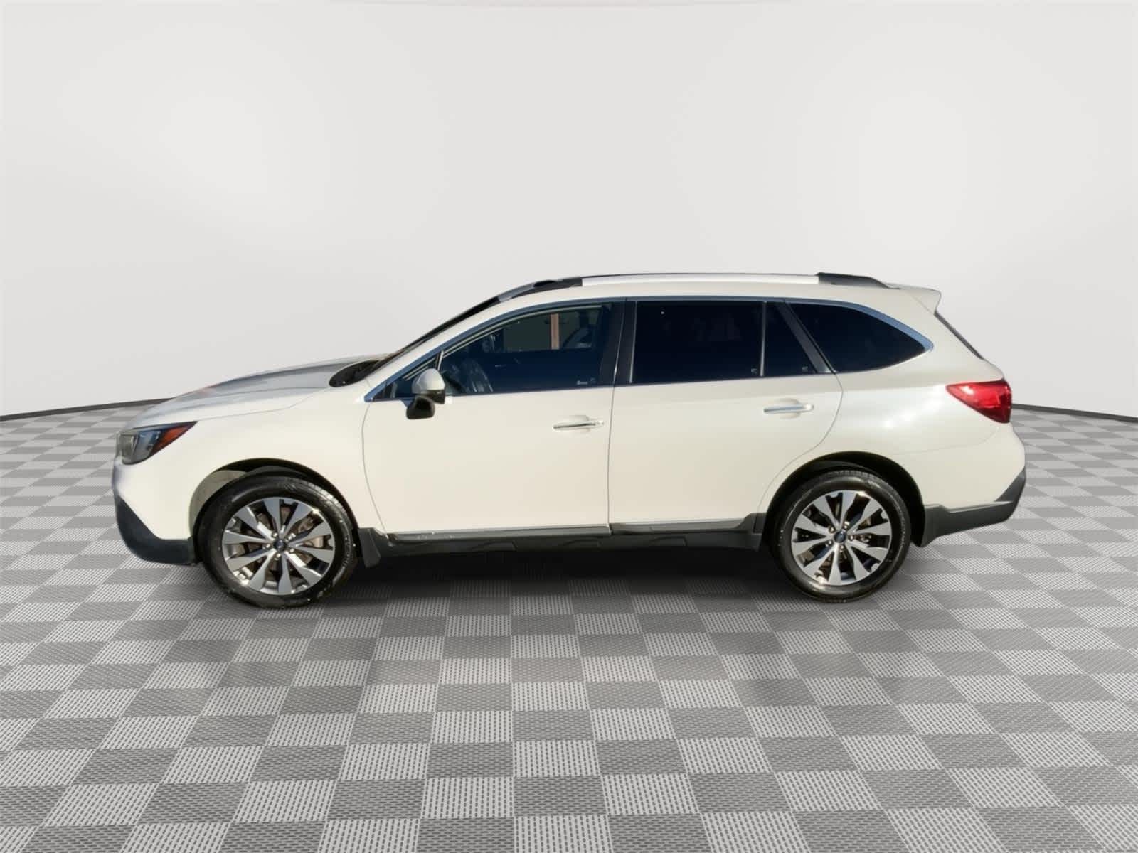 2018 Subaru Outback Touring