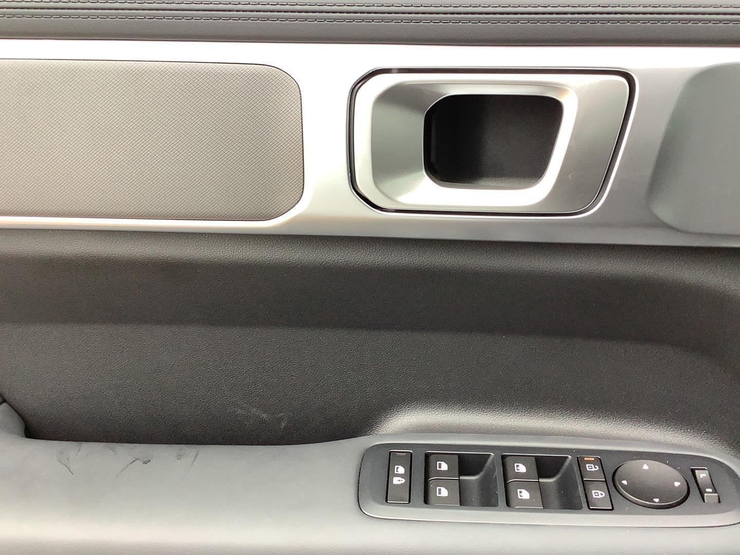 2025 Hyundai SANTA FE HYBRID SEL