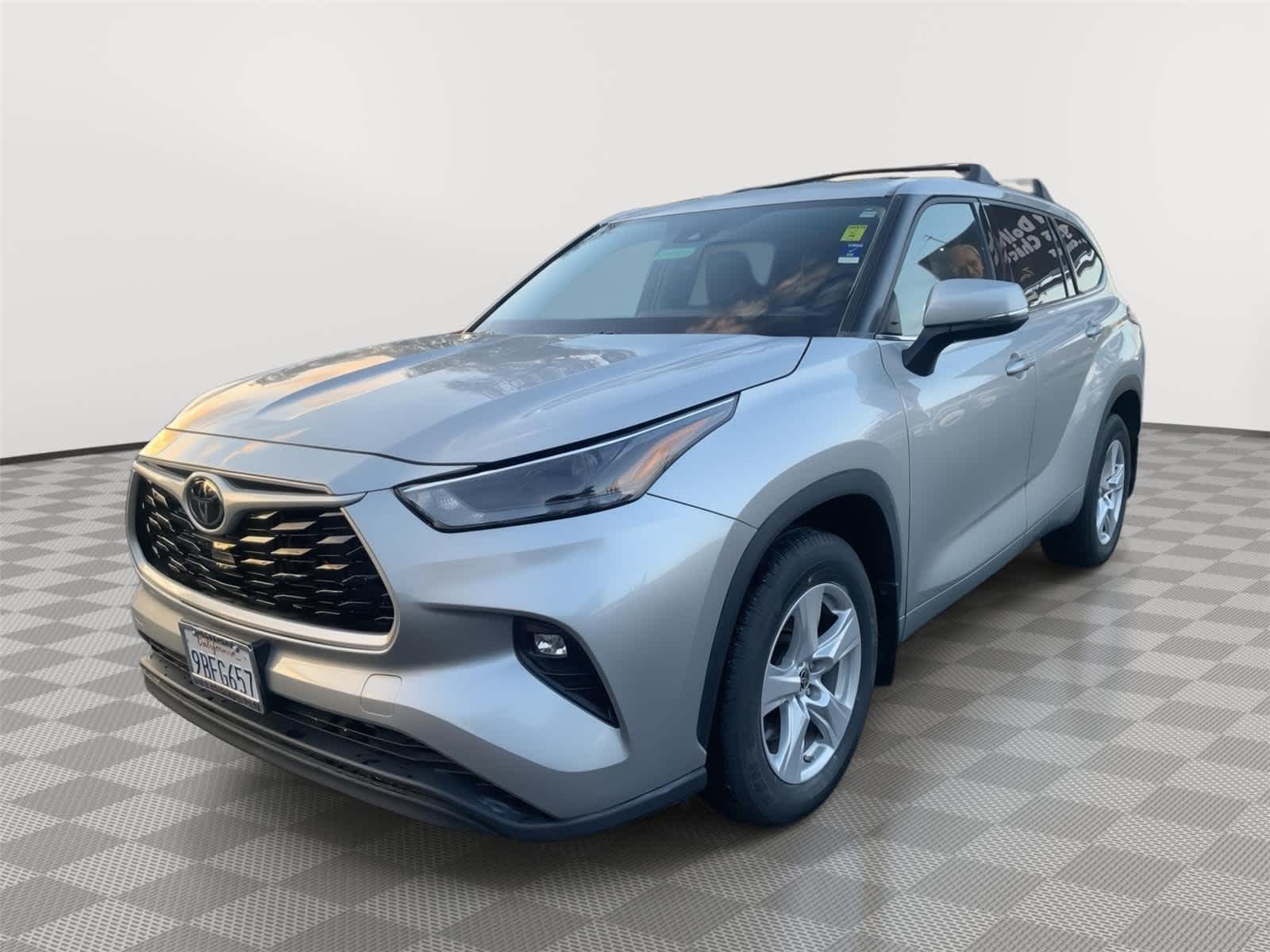 2022 Toyota Highlander LE