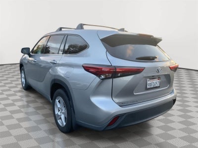 2022 Toyota Highlander LE
