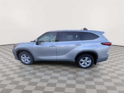 2022 Toyota Highlander LE