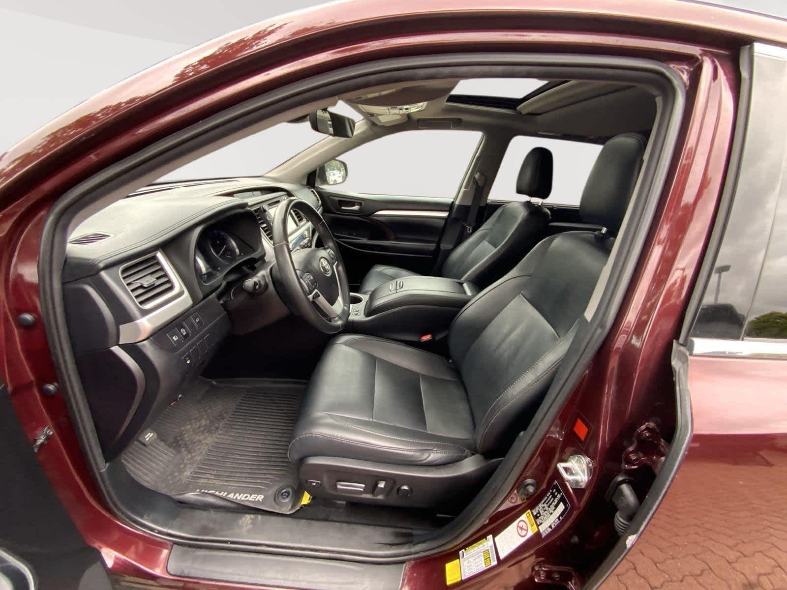 2019 Toyota Highlander SE