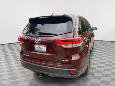 2019 Toyota Highlander SE