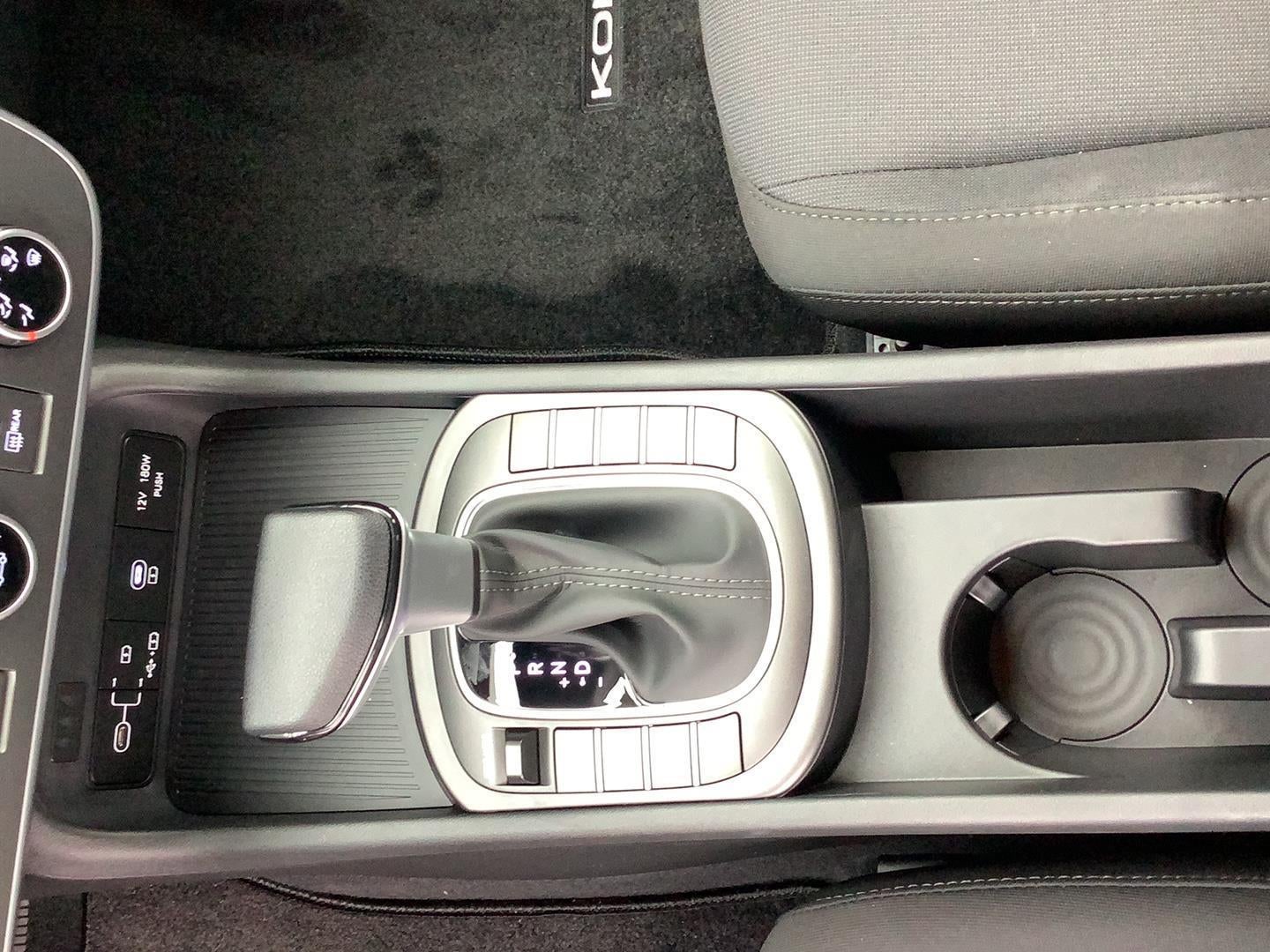 2026 Hyundai KONA SE AWD