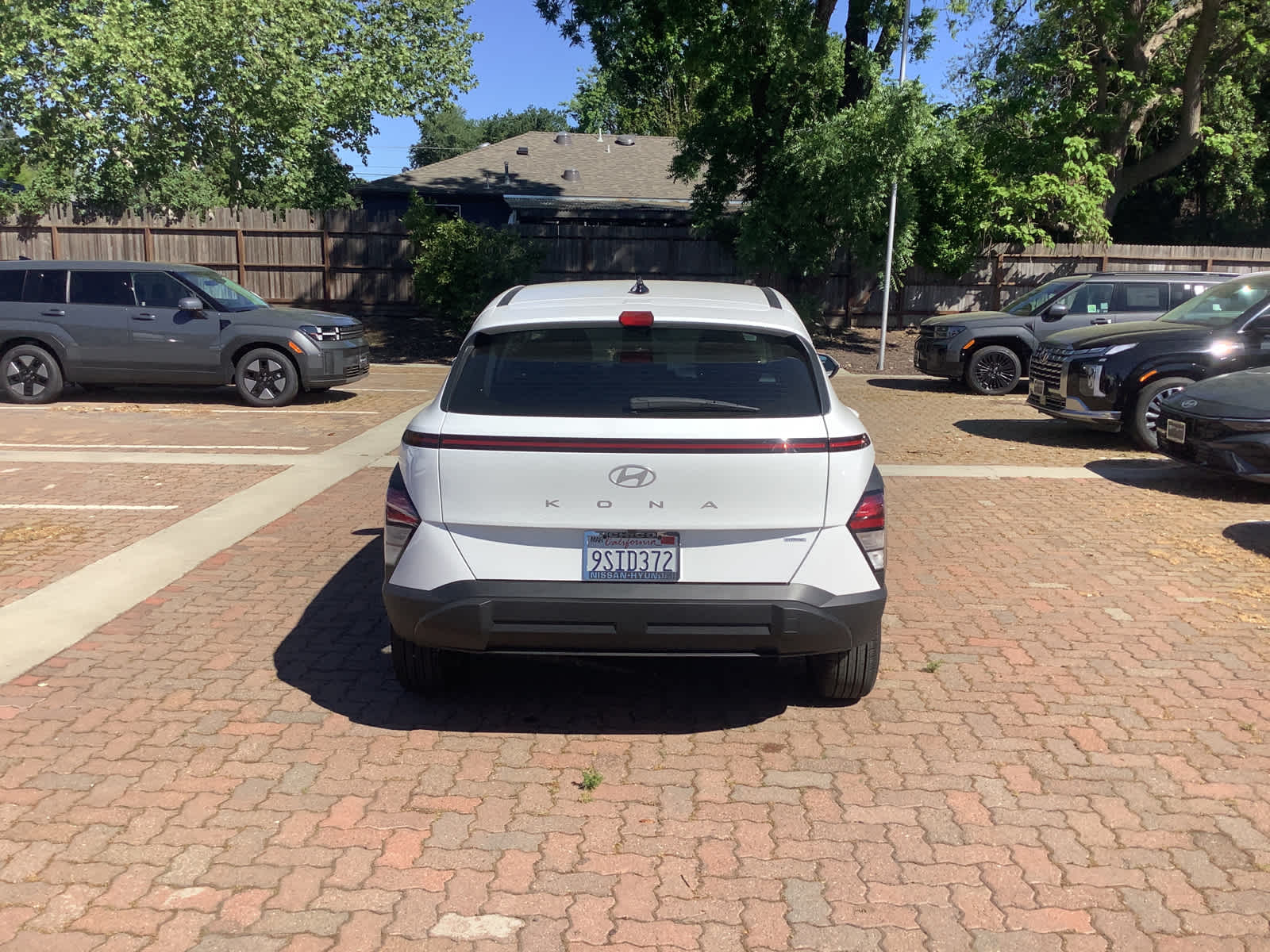 2025 Hyundai KONA SE