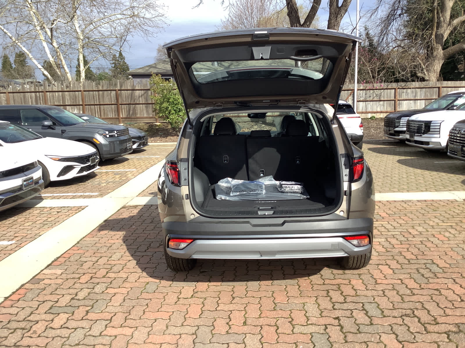 2026 Hyundai TUCSON HYBRID Blue