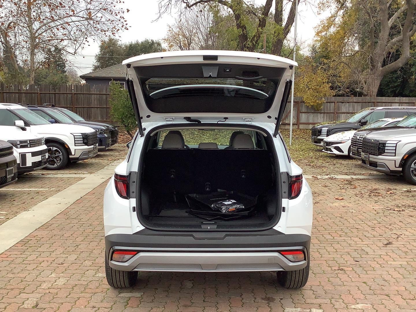 2026 Hyundai TUCSON HYBRID SEL AWD