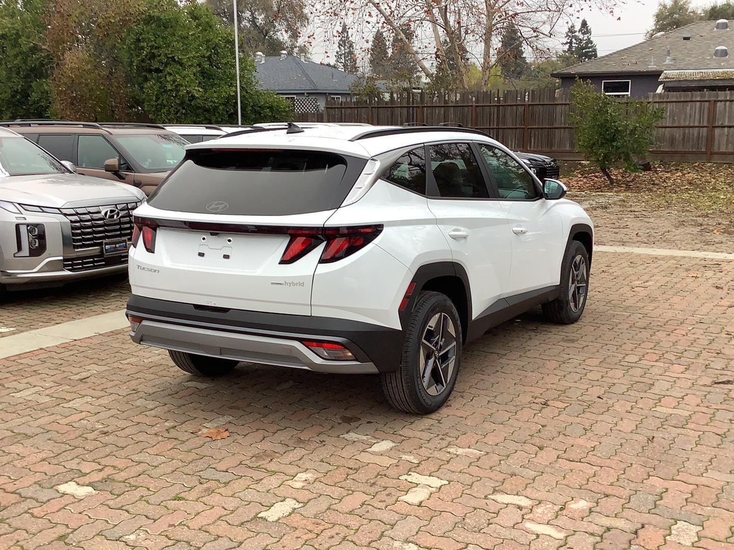2026 Hyundai TUCSON HYBRID SEL AWD