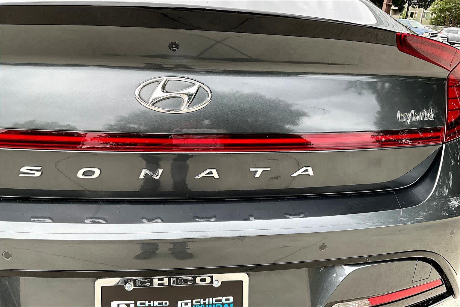 2022 Hyundai SONATA HYBRID Limited
