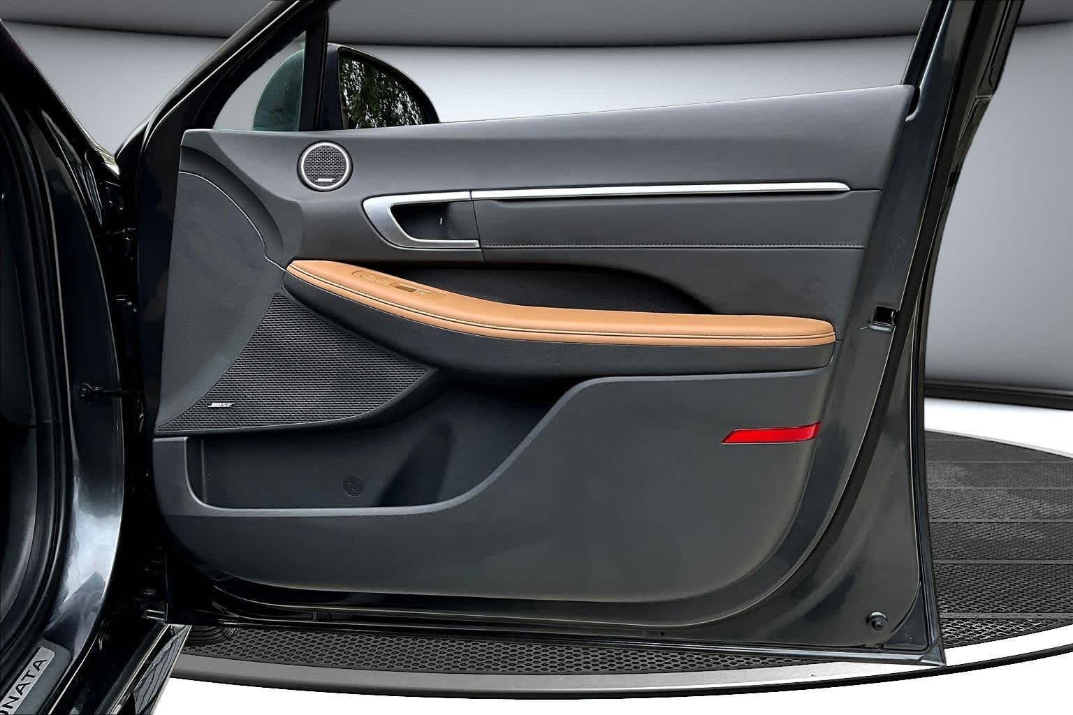 2022 Hyundai SONATA HYBRID Limited