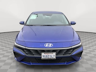 2025 Hyundai ELANTRA SE