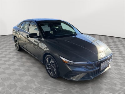 2025 Hyundai ELANTRA SEL Convenience