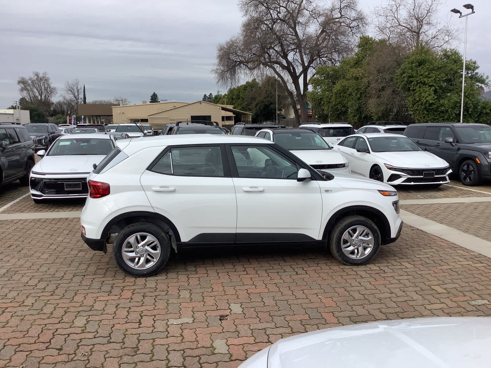 2026 Hyundai VENUE SE