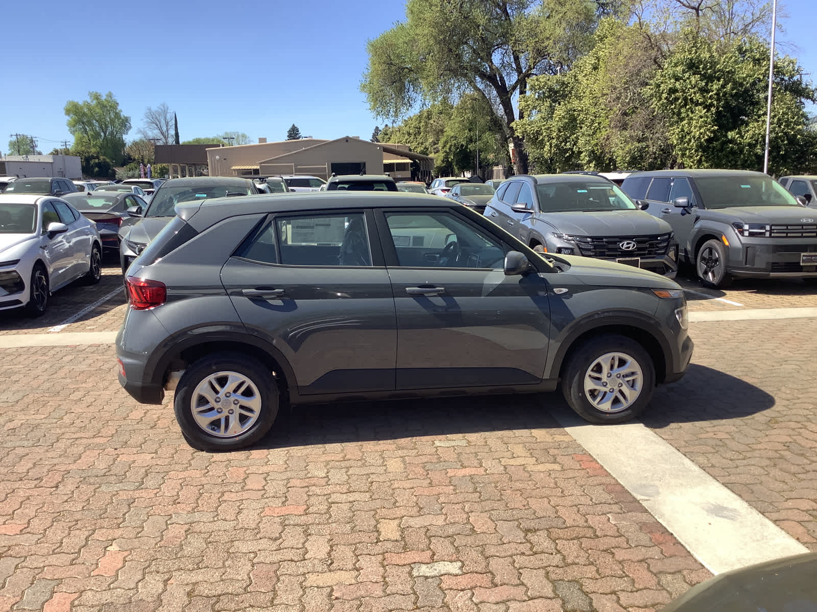 2026 Hyundai VENUE SE