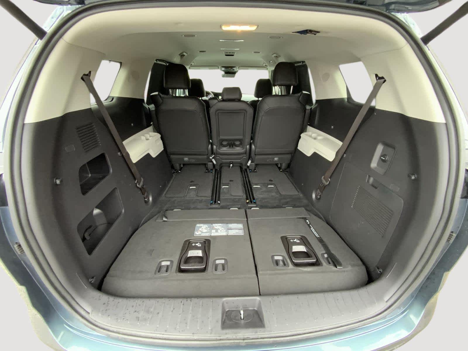 2024 Kia Carnival EX