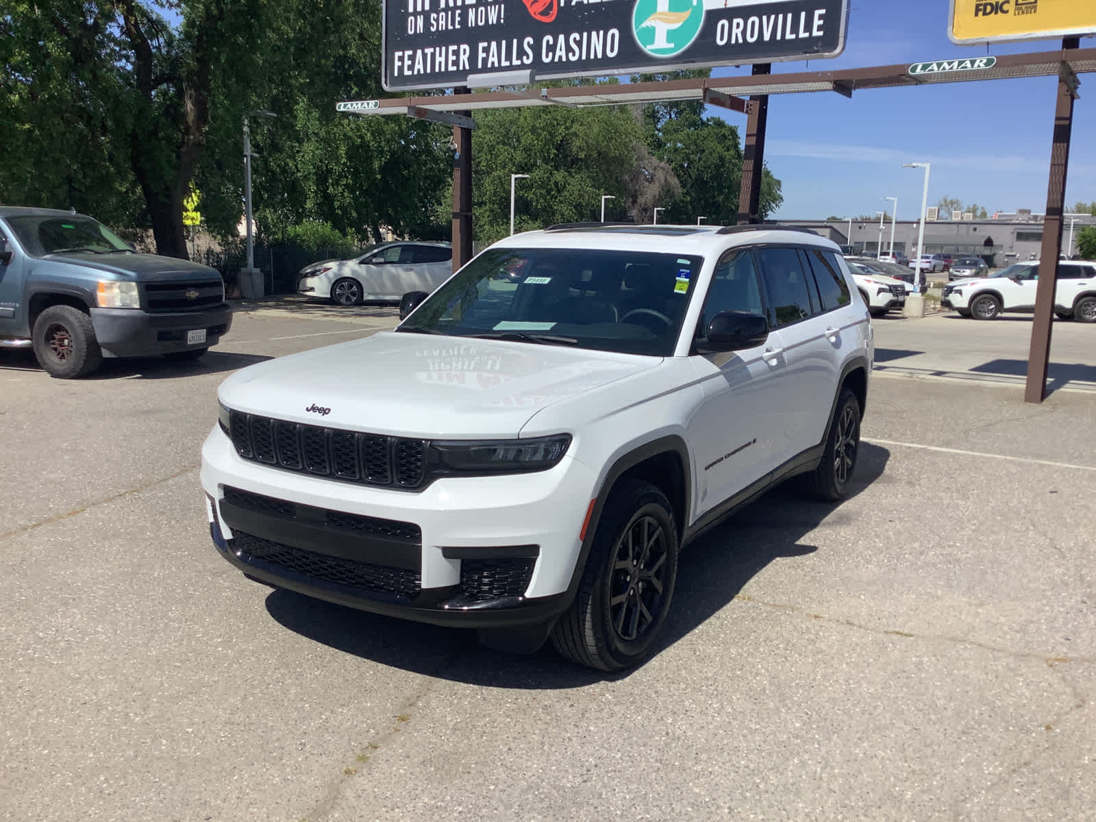 2024 Jeep Grand Cherokee L Altitude X 4x4's photo