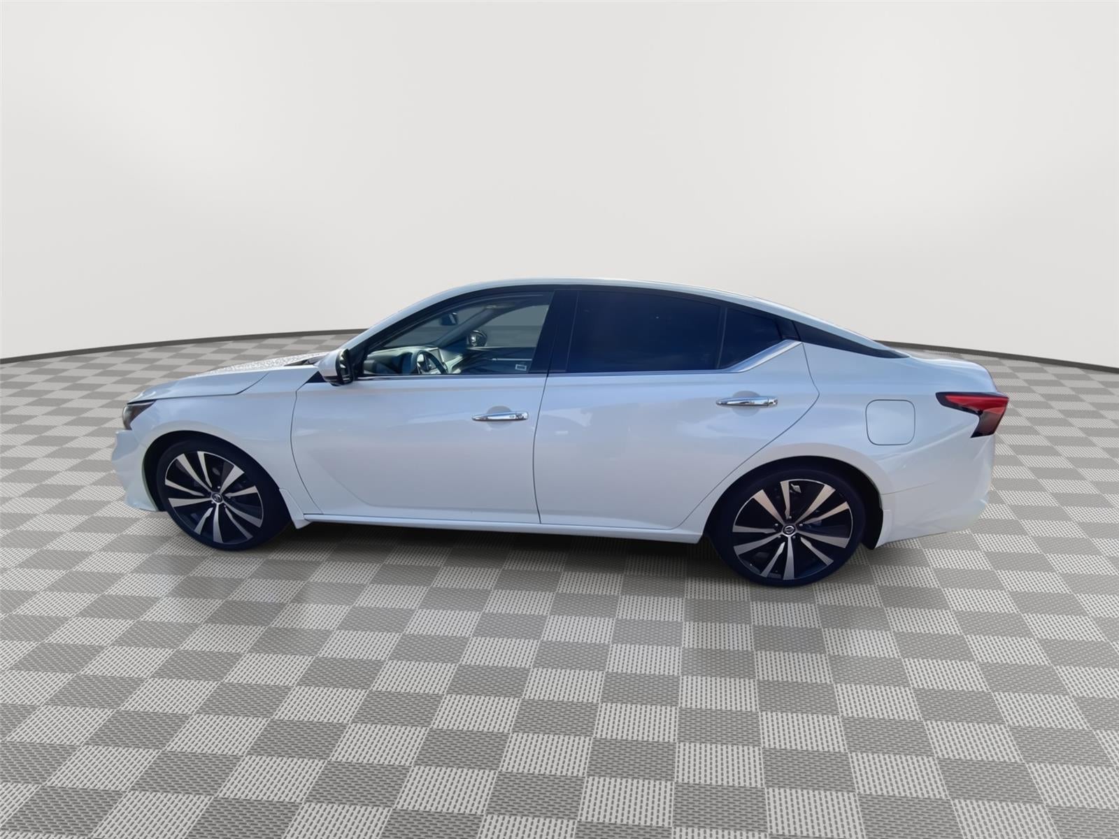 2019 Nissan Altima 2.5 Platinum