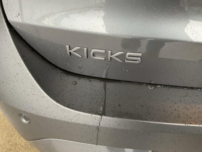 2025 Nissan Kicks SV