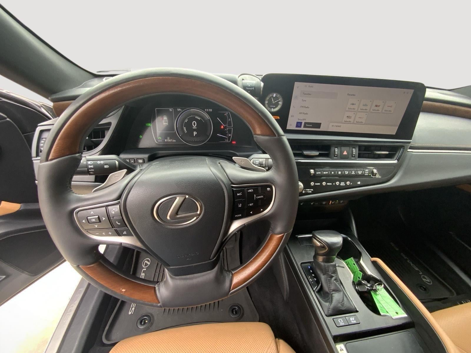 2023 Lexus ES ES 300h Luxury