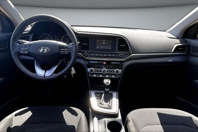 2020 Hyundai ELANTRA SE