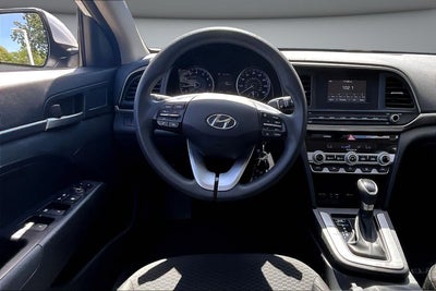 2020 Hyundai ELANTRA SE