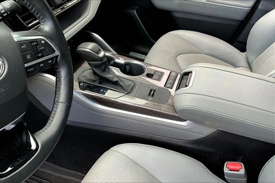 2021 Toyota Highlander Hybrid Limited
