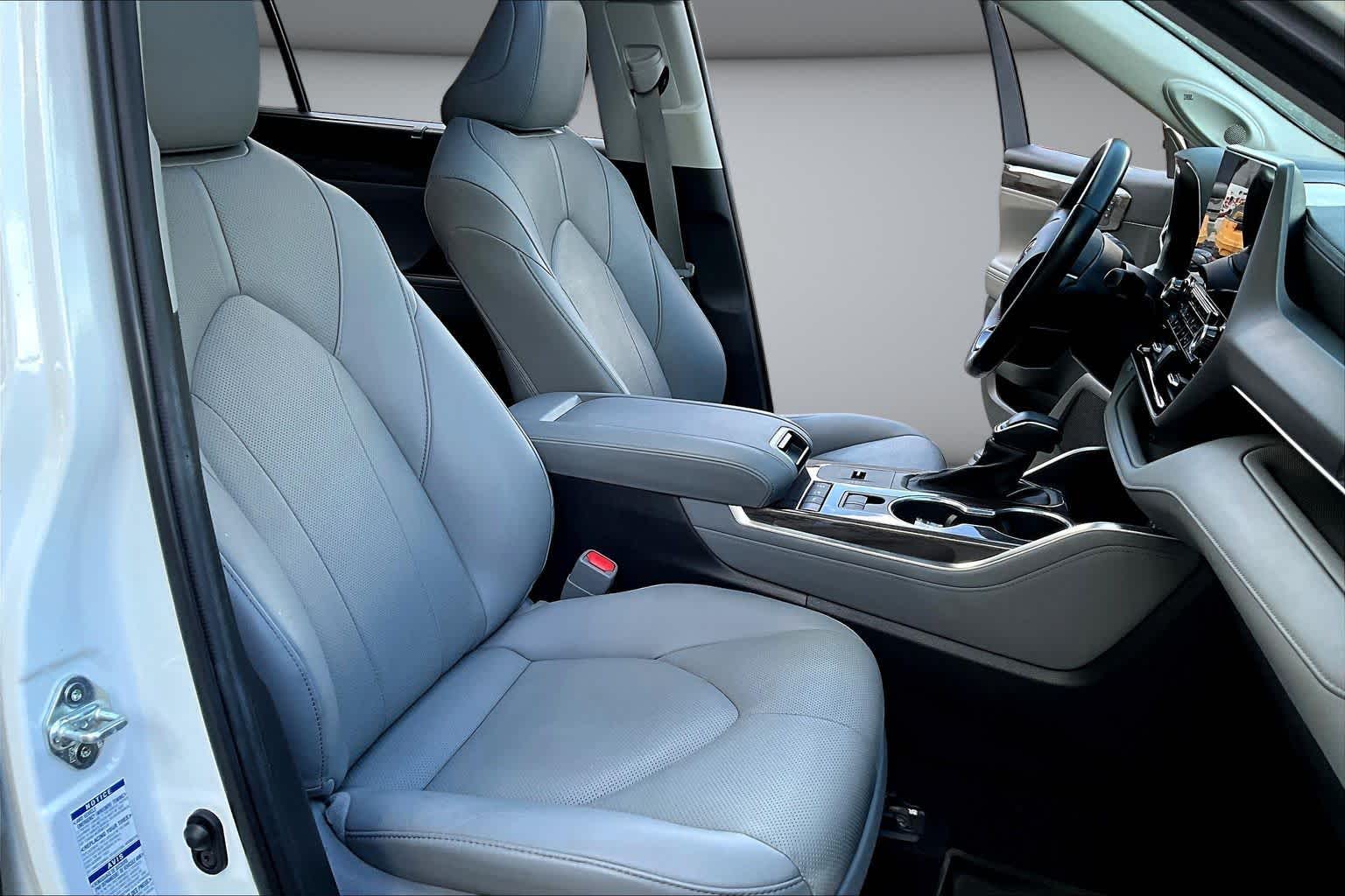 2021 Toyota Highlander Hybrid Limited