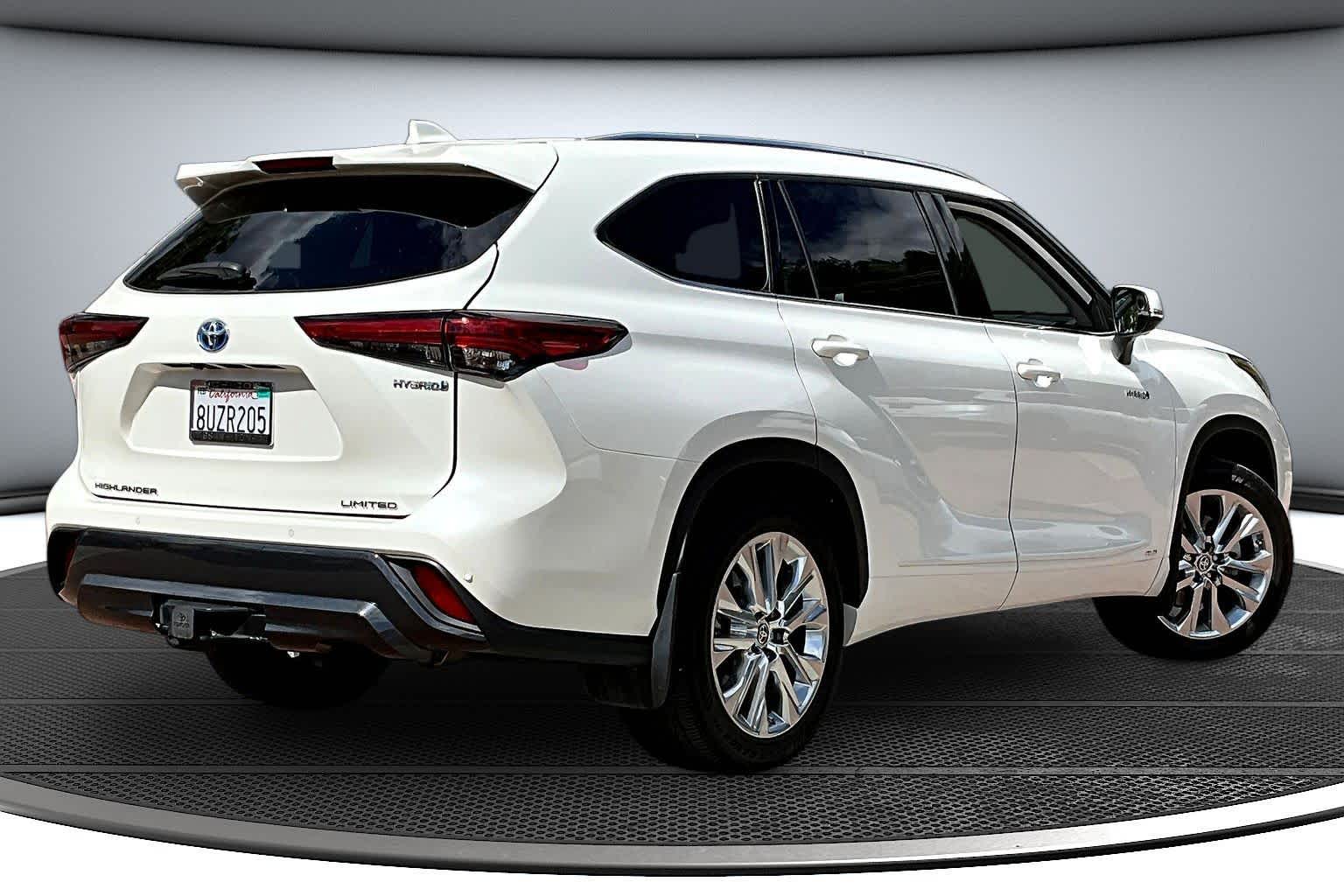 2021 Toyota Highlander Hybrid Limited