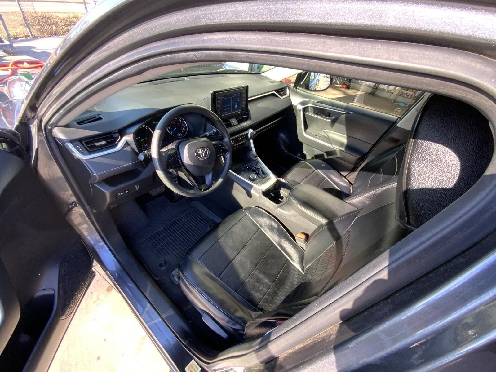 2022 Toyota RAV4 Hybrid LE