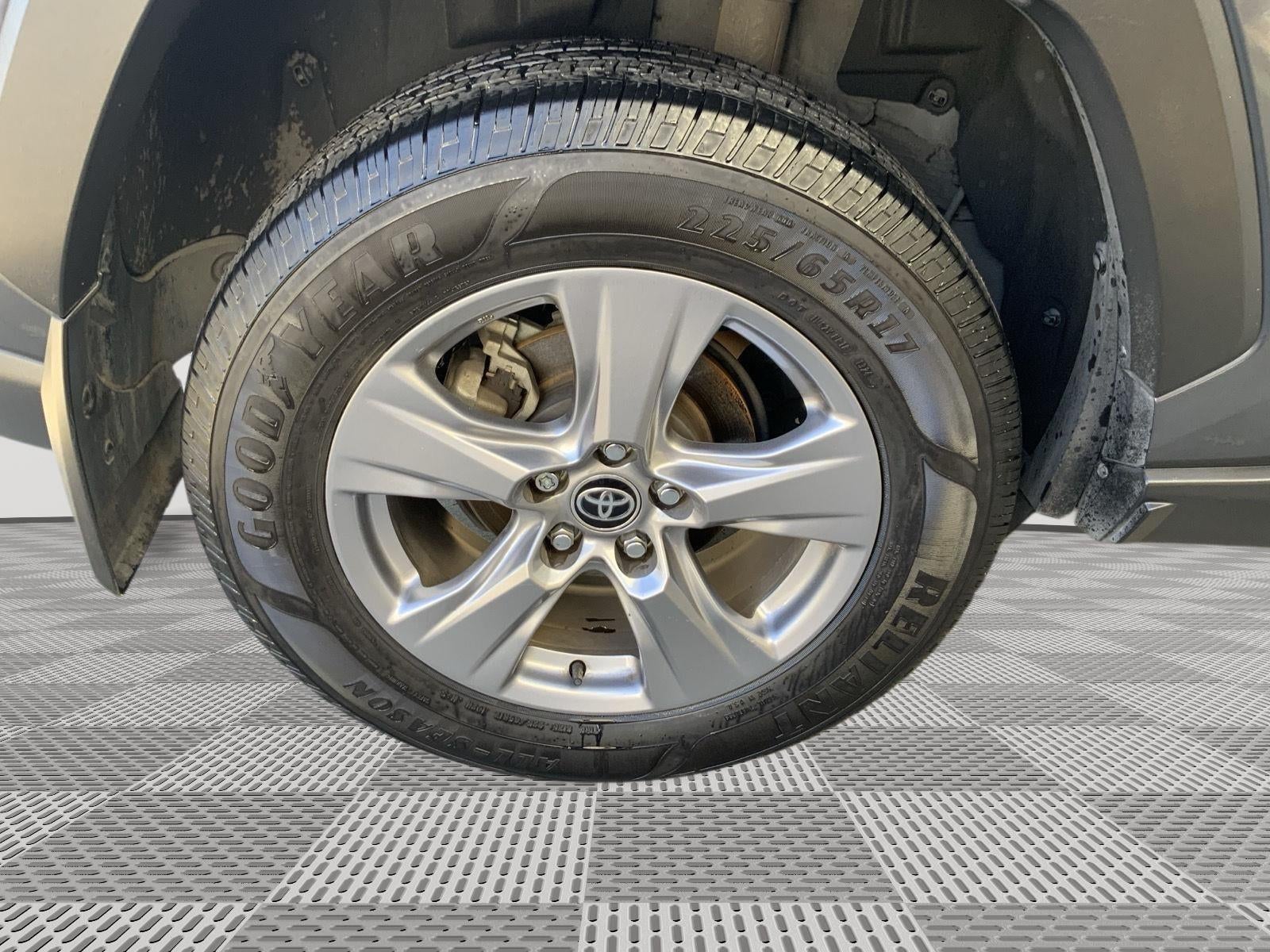 2022 Toyota RAV4 Hybrid LE