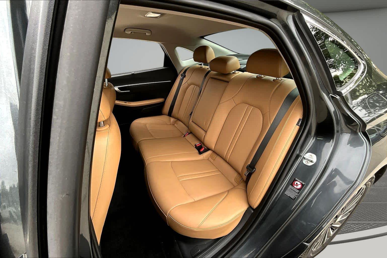 2022 Hyundai SONATA HYBRID Limited