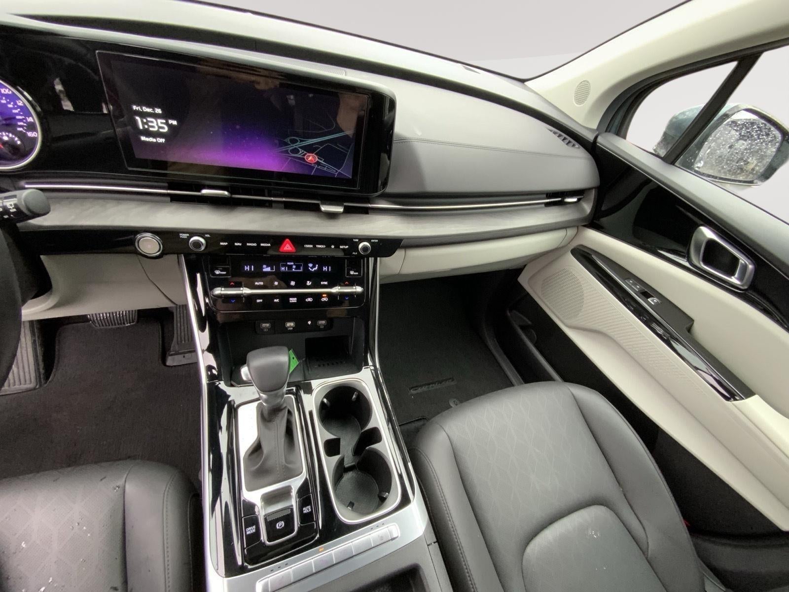 2024 Kia Carnival EX