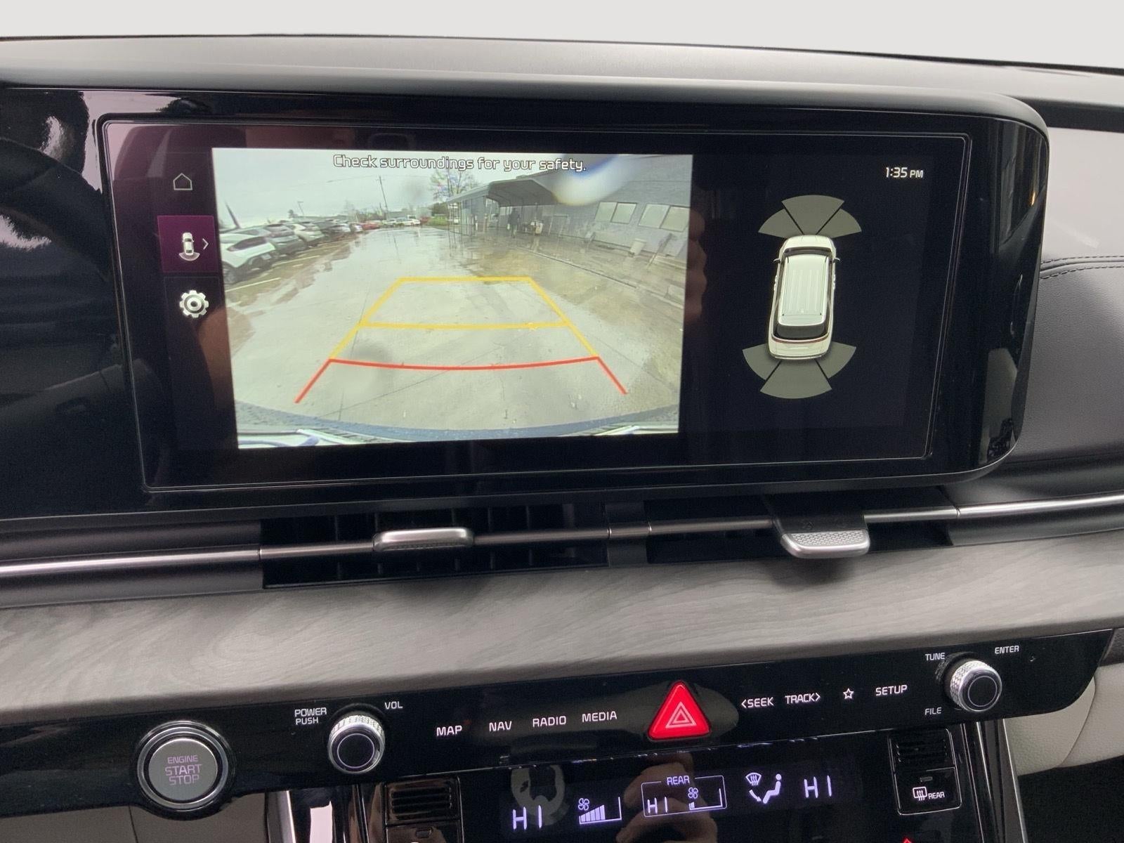 2024 Kia Carnival EX