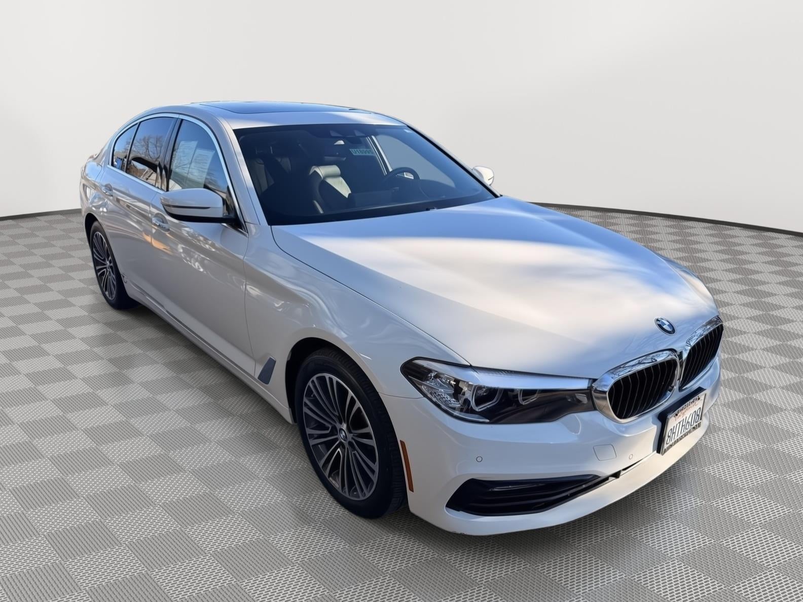 2018 BMW 5 Series 540i