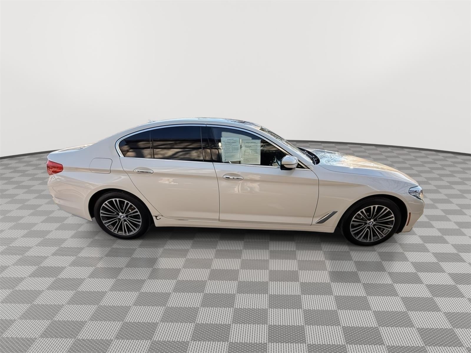 2018 BMW 5 Series 540i